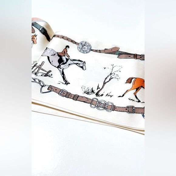 Horse print scarf G5 - Picture 2 of 2